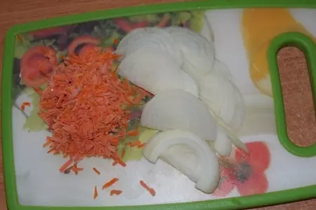 Пшено с овощами и томатом.: шаг 1