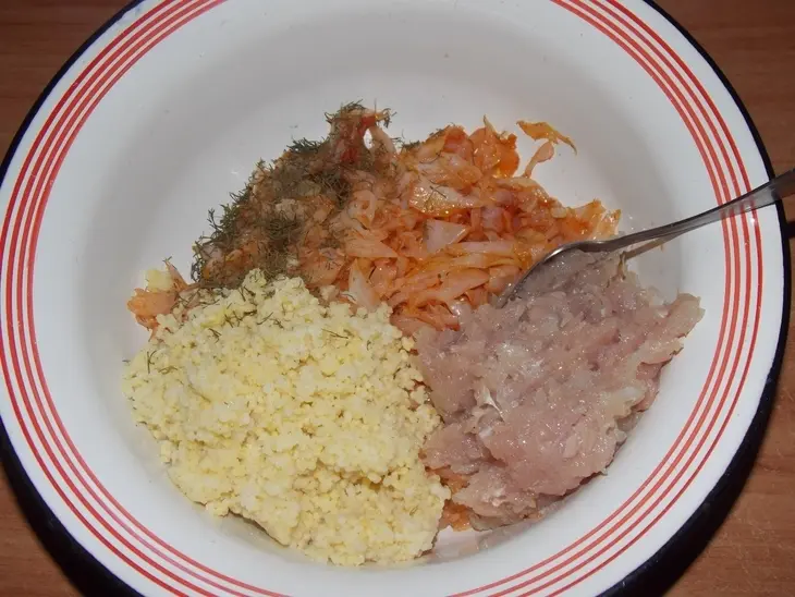 Перец, фаршированный пшеном, капустой и фаршем.: шаг 5