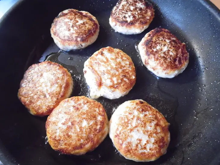 Сырники с гречкой: шаг 5