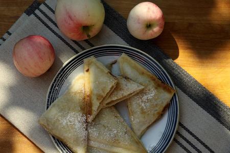 Пирожки с яблоком: шаг 1