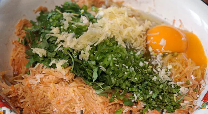 Маффины картофельные с мясной начинкой: шаг 3