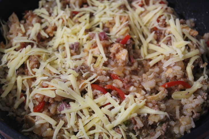 Буррито с начинкой из риса, мяса и овощей: шаг 4