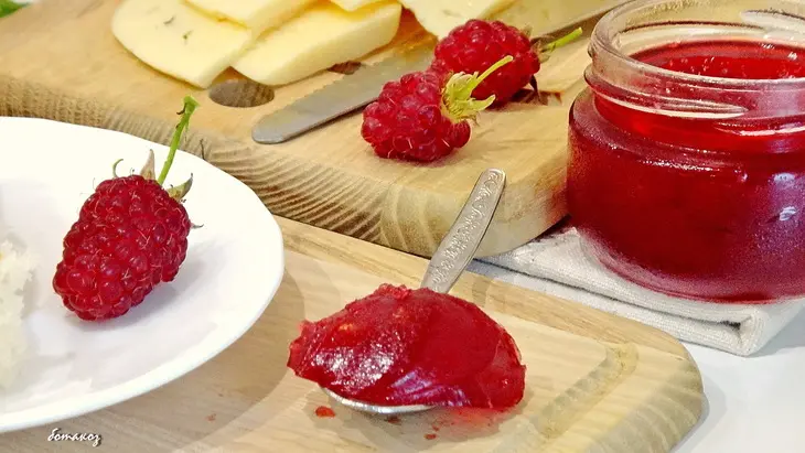 Малиновый джем с эстрагоном и перцем: шаг 7