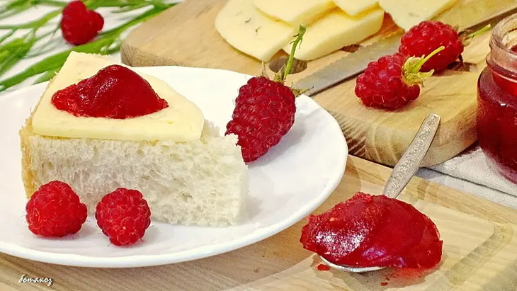 Малиновый джем с эстрагоном и перцем: шаг 8