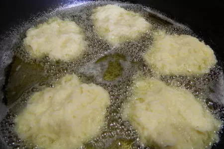 Драники картофельные с манкой.: шаг 6