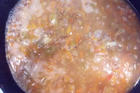 Каша гречневая с луком и морковью.: шаг 7