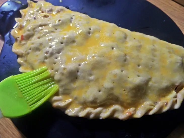 Пицца "кальцоне" с курицей: шаг 7