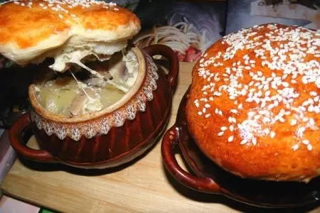 Ленивые "пельмени" в горшочках: шаг 9