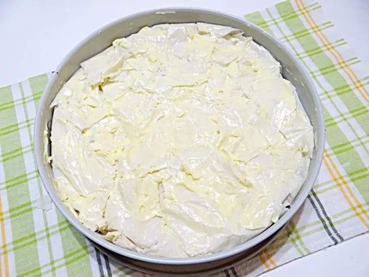Пирог из теста фило с рисово-сырной начинкой: шаг 9