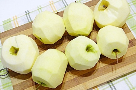 Яблочный пирог с песочным и бисквитным тестом: шаг 1
