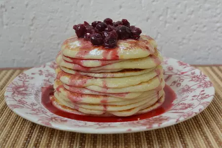 Панкейки с манной крупой и клубникой: шаг 7