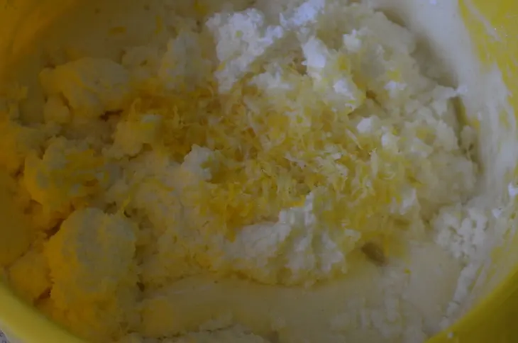 Творожная запеканка с рисом и лимонной цедрой: шаг 2