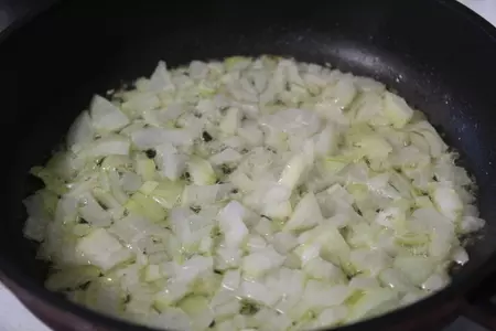 Рулет из рульки с рыжим соусом: шаг 9