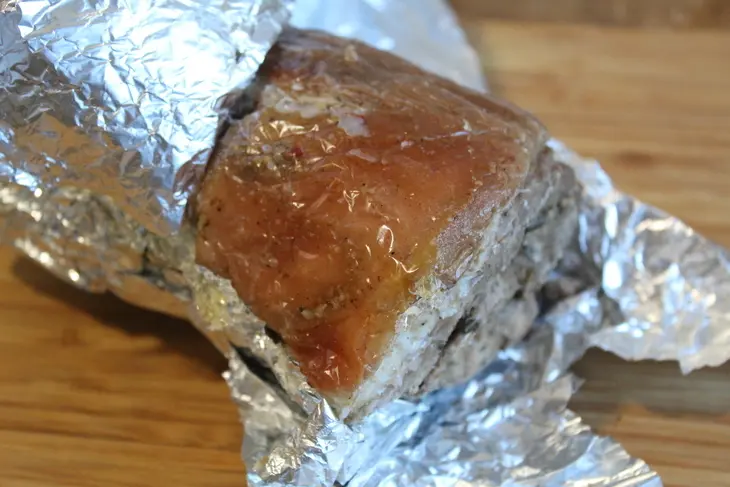 Рулет из рульки с рыжим соусом: шаг 11