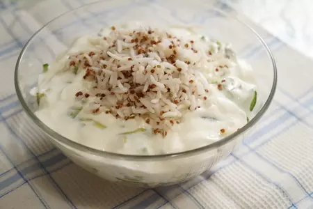 Салат с рисом, киноа и печенью трески: шаг 3