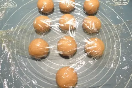Булочки "шишки" с ореховой начинкой: шаг 6