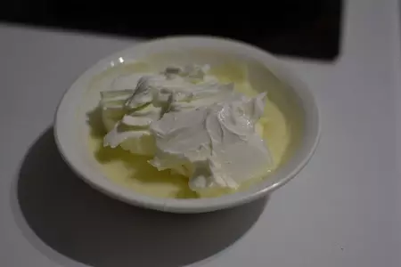 Нежные ванильные капкейки: шаг 12