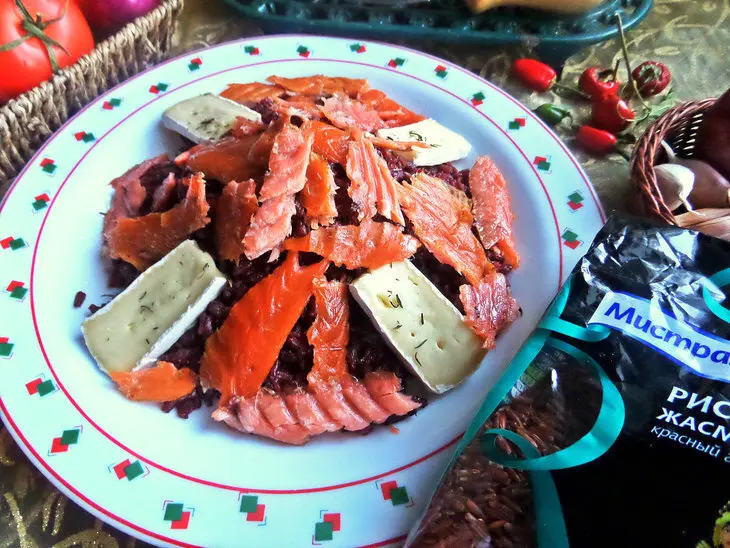 Красный рис со свёклой,сыром и рыбой: шаг 9