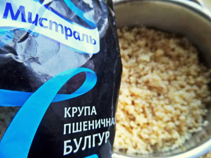 Свиные рулетики с черносливом+чечевица с булгуром: шаг 7