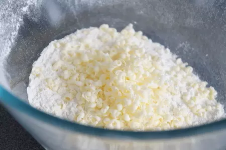 Яблочный пирог с апельсином и карамельной корочкой: шаг 2