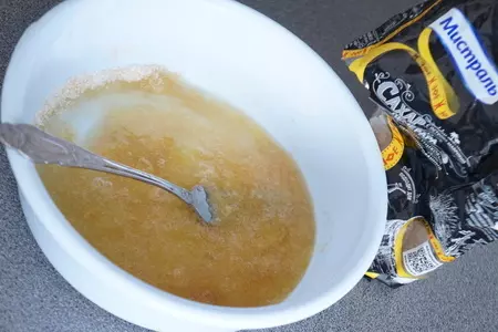 Яблочный пирог с апельсином и карамельной корочкой: шаг 4