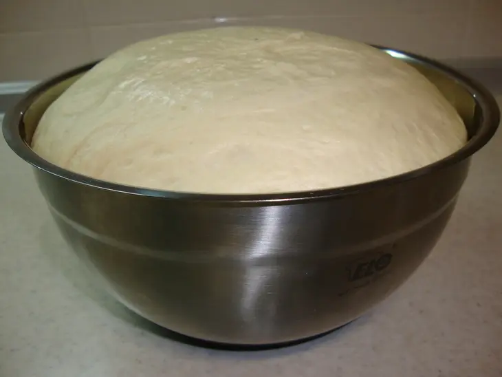 Булочки на сыворотке с манной крупой: шаг 3