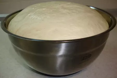 Булочки на сыворотке с манной крупой: шаг 3