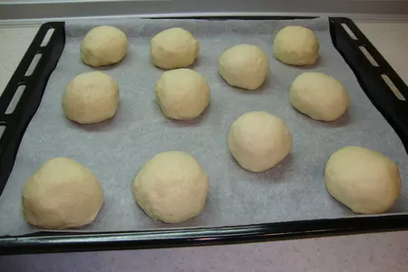 Булочки на сыворотке с манной крупой: шаг 4