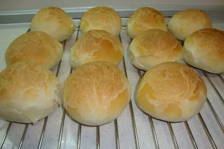 Булочки на сыворотке с манной крупой: шаг 7