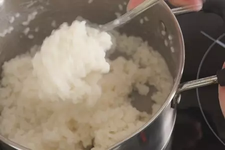 Рыбная запеканка с нежнейшим рисом. вкуснейший ужин за 40 минут: шаг 2