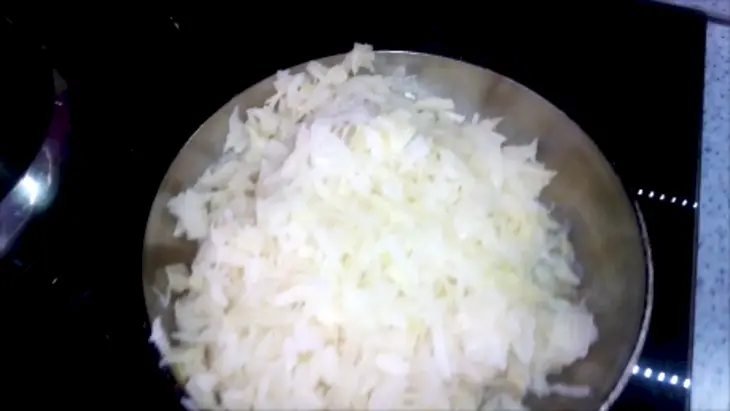 Постный пирог с капустой: шаг 2