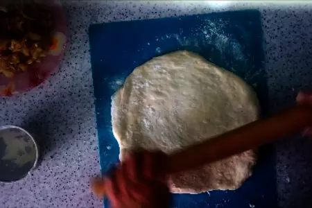 Постный пирог с капустой: шаг 4