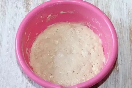 Пасхальный кулич на сметане с изюмом и цукатами: шаг 5