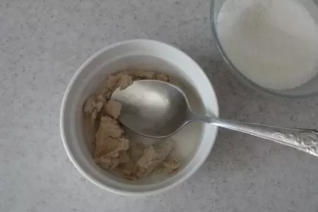 Морковный кулич из холодного теста: шаг 1