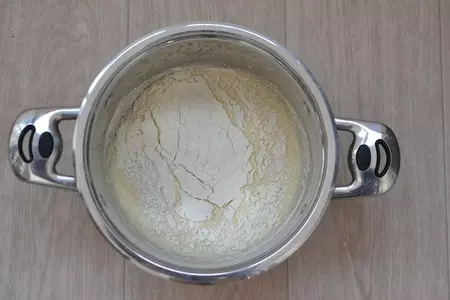 Дрожжевой кулич с меренгой: шаг 4