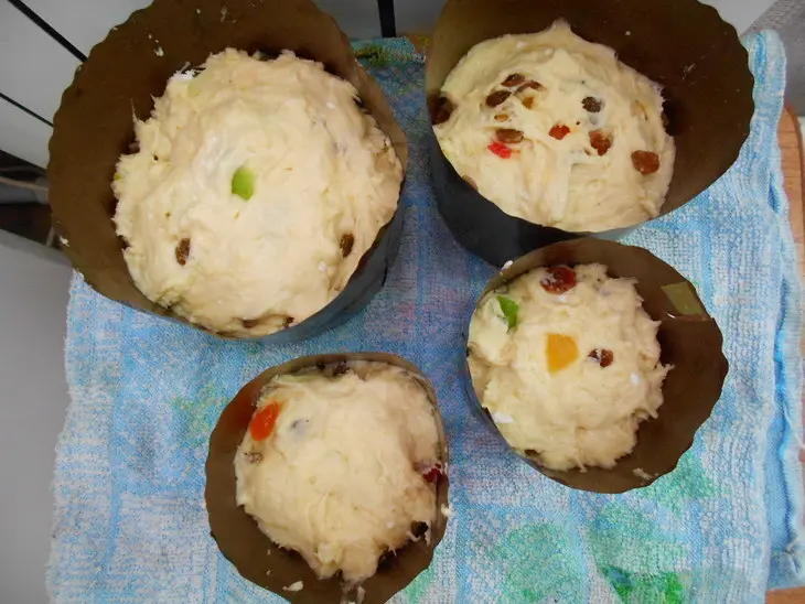 Творожный кулич с вишневой глазурью: шаг 6