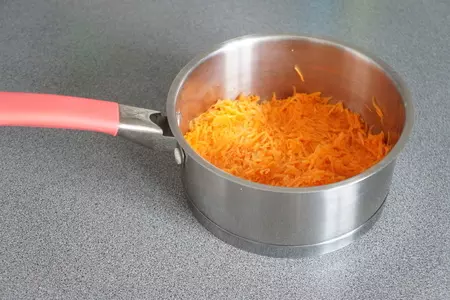 Морковный бездрожжевой кулич: шаг 2
