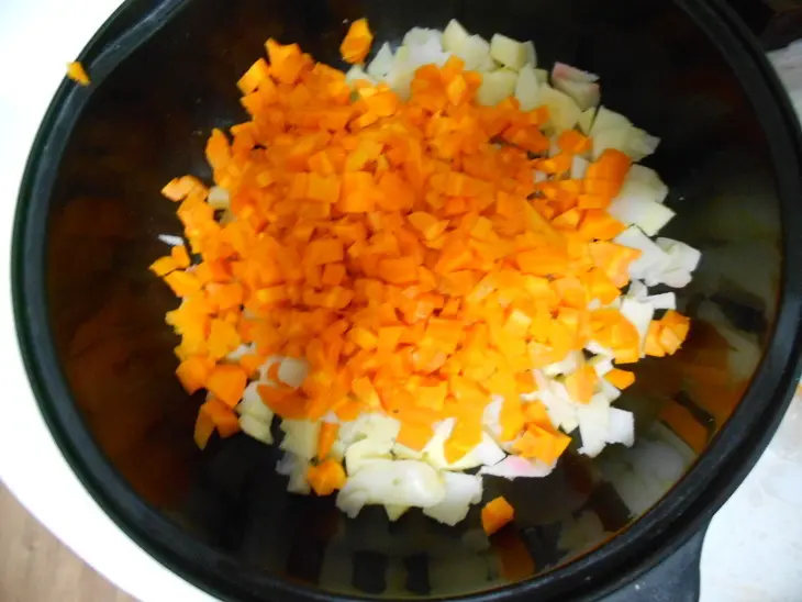 Винегрет с пророщенным машем и маринованными шампиньонами: шаг 4