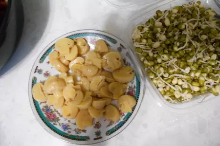 Винегрет с пророщенным машем и маринованными шампиньонами: шаг 5