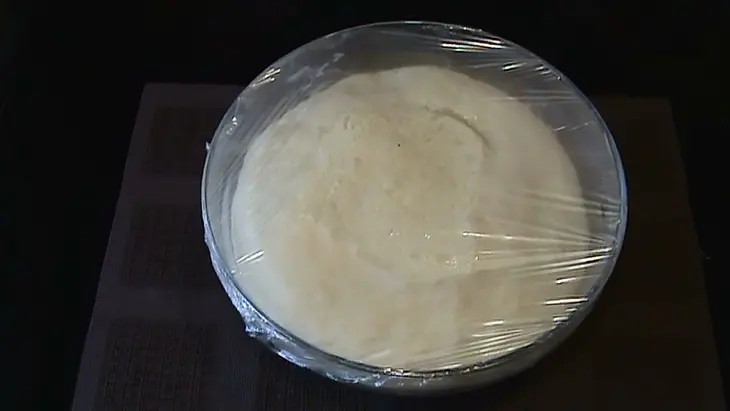 Хачапури с сыром по-мегрельски: шаг 1