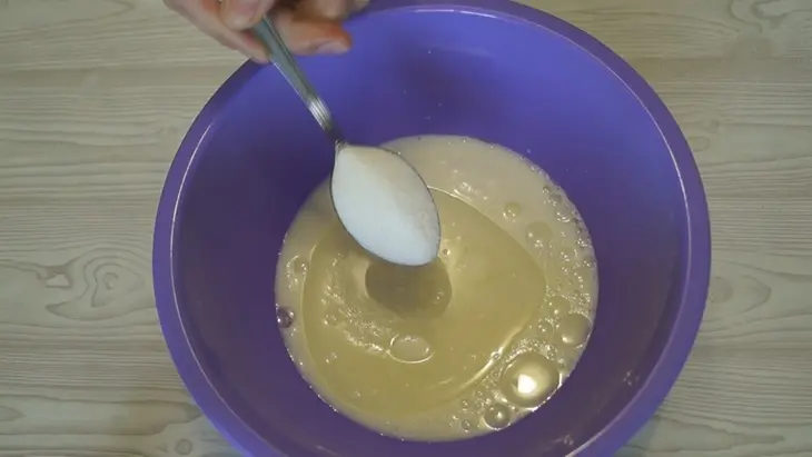 Лепешки слоеные с сыром: шаг 1