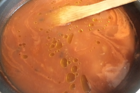 Универсальный томатно- чесночный соус к сосискам, колбаскам, мясу и птице..!: шаг 1