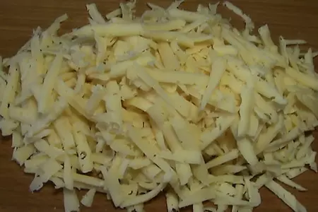 Пирог с сыром и творогом: шаг 1