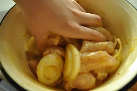 Сочный шашлык из куриных грудок в горчичном маринаде: шаг 2