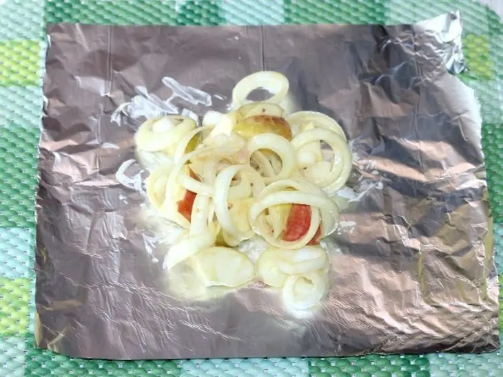Шашлык из курочки с печеными яблоками: шаг 6