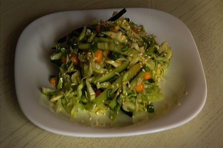Салат с капустой и кукурузой | просто и вкусно!: шаг 4