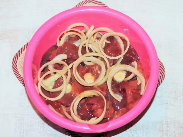 Шашлык из куриной печени с болгарским перцем: шаг 1