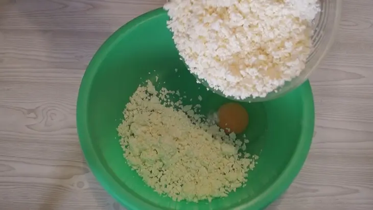 Ленивые вареники с творогом. это очень быстро и вкусно!: шаг 1