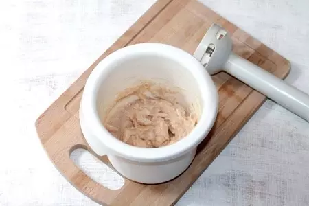 Домашний бургер с куриной котлетой: шаг 6