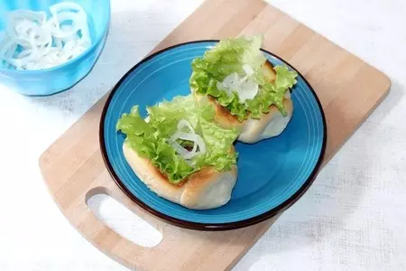 Домашний бургер с куриной котлетой: шаг 10